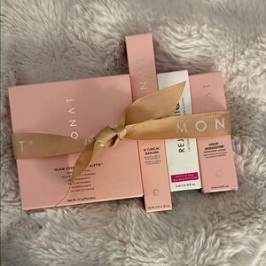 Monat Glam Essentials Set